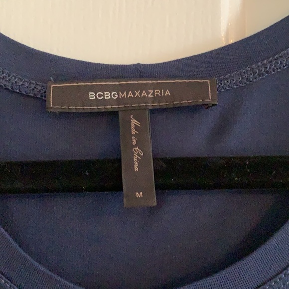 Asymmetric BCBG tank top - Picture 2 of 4